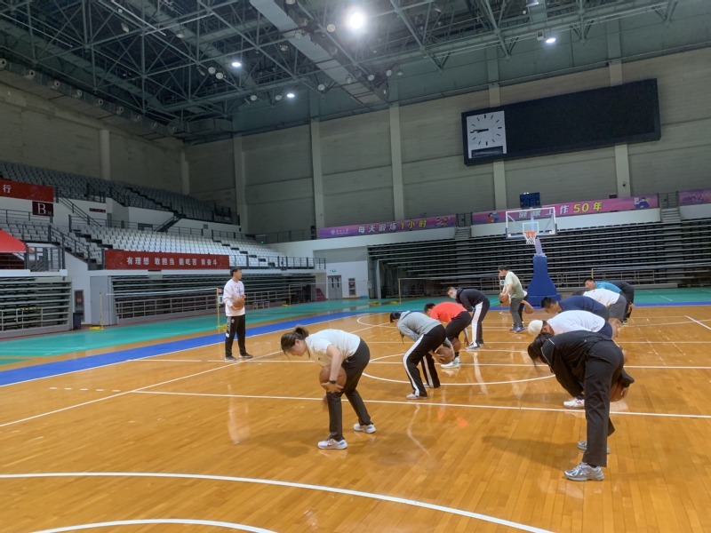 徐正源刚跟蓉城续约，就钦点斯坦丘和巴尔加斯转会入队，引发热议